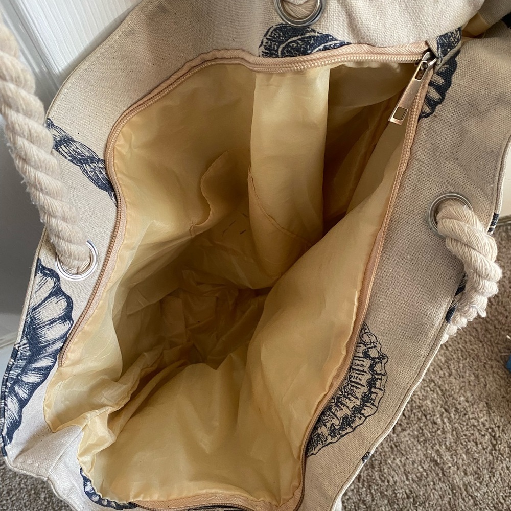 Sea Shell bag/tote - Picture 2 of 3
